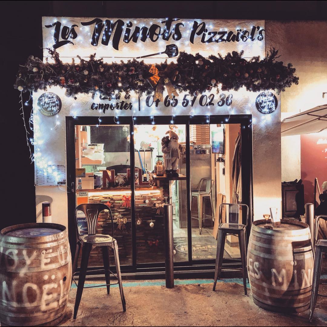Devanture Les Minots Pizzaïol's de nuit